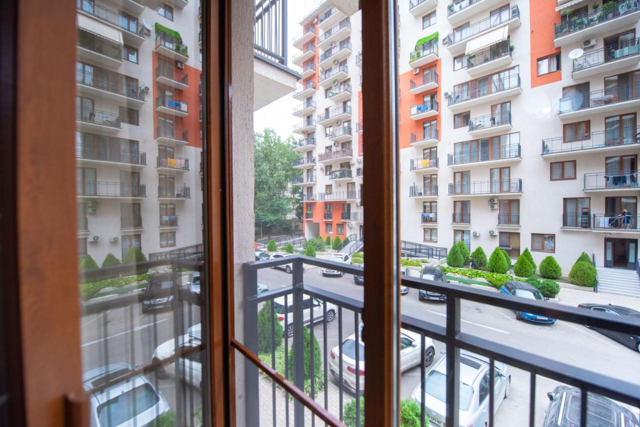 Gg Home - Cozy 2-Bedroom Apartment On Givi Kartozia Тбілісі Екстер'єр фото