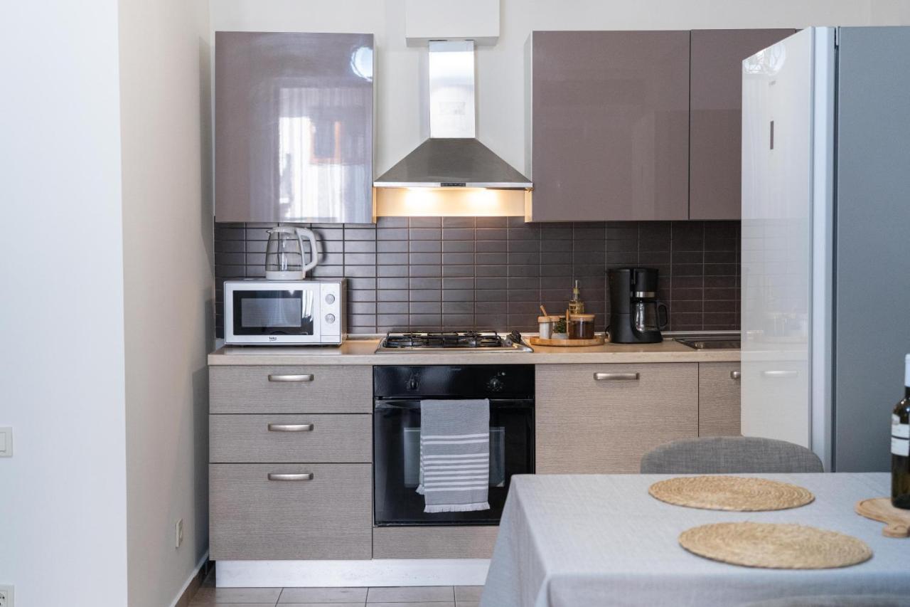 Gg Home - Cozy 2-Bedroom Apartment On Givi Kartozia Тбілісі Екстер'єр фото