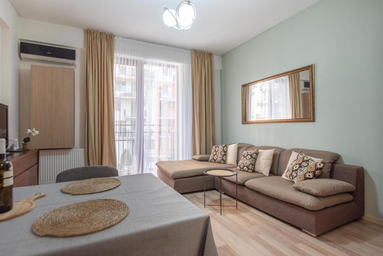 Gg Home - Cozy 2-Bedroom Apartment On Givi Kartozia Тбілісі Екстер'єр фото